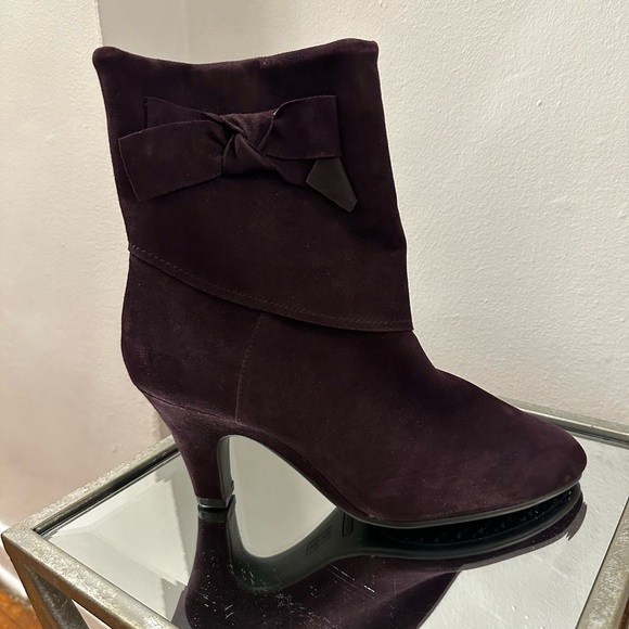 AEROSOLES |  Acappella Suede Boot - Picture 6 of 10